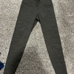 Old Navy Dark Camouflage Leggings